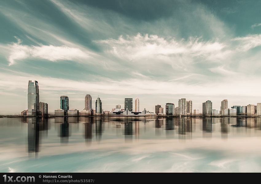 <i>A look to New Jersey <a href='http:///'>by Hannes Cmarits</a></i>