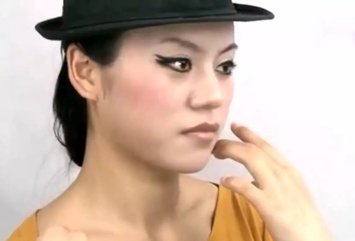 实用化妆教程之百变彩妆